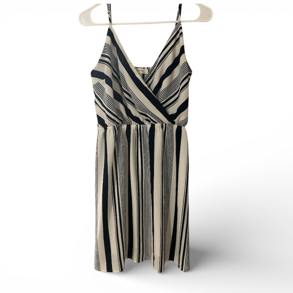 Monteau Black White Striped Faux Wrap V-Neck Sleeveless Dress Women’s Size Large